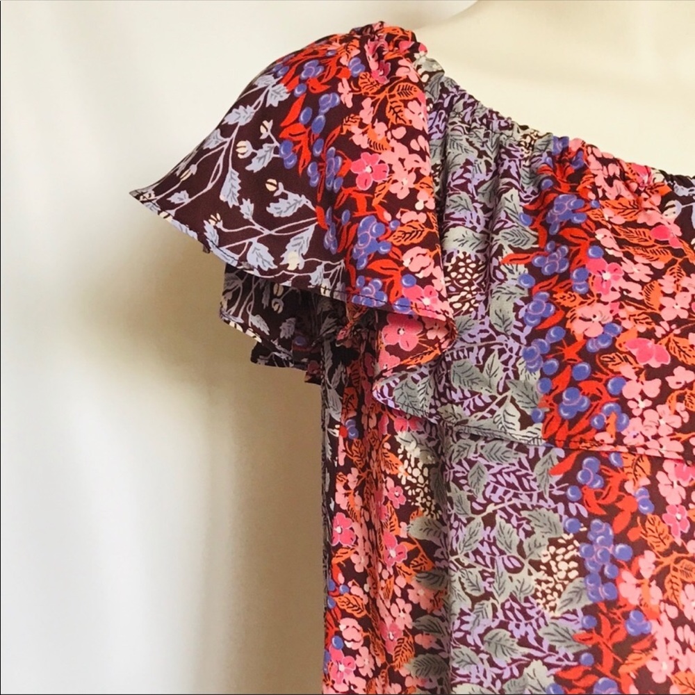 🦋🦋🦋MAUVE “ ANTHROPOLOGIE” Top
